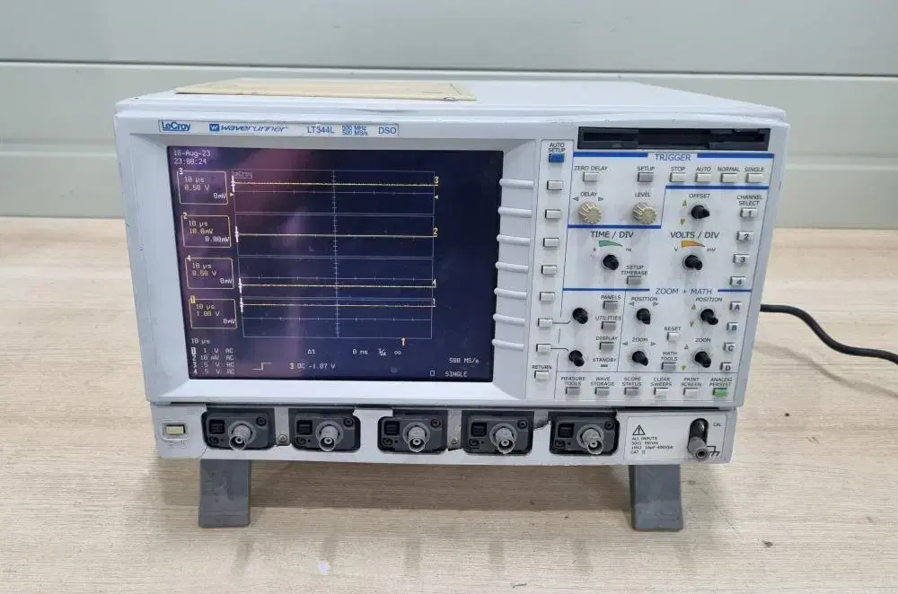 クリアランス iwatsu-lecroy lt344l 500mhz オシロスコープ